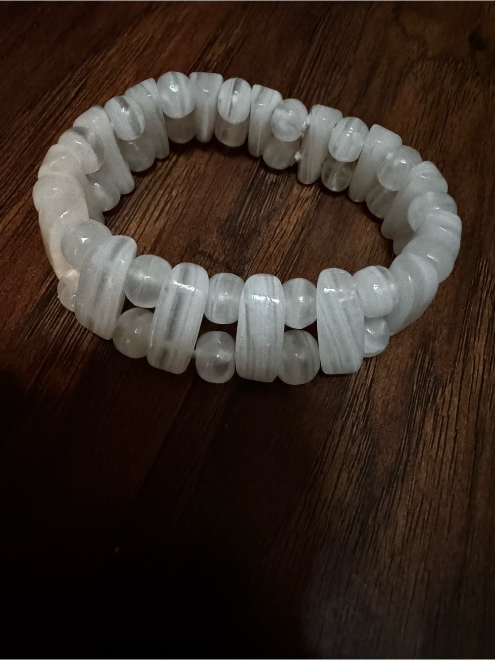 Vintage heavy stone White Bead Stretch Bracelet